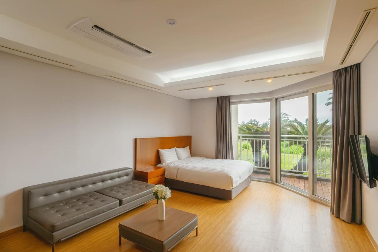 Sono Calm Jeju Hotel Seogwipo Exterior foto