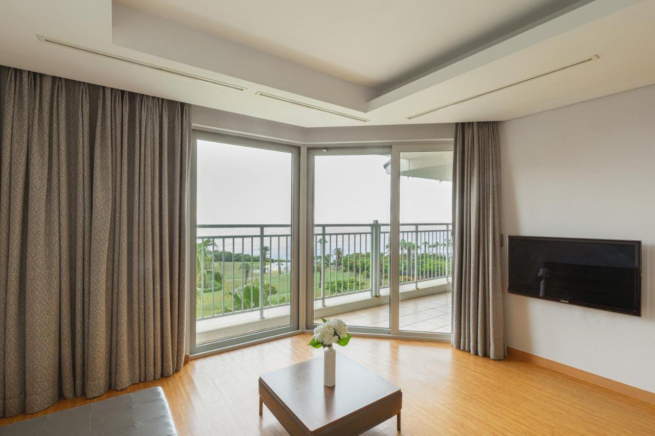 Sono Calm Jeju Hotel Seogwipo Exterior foto